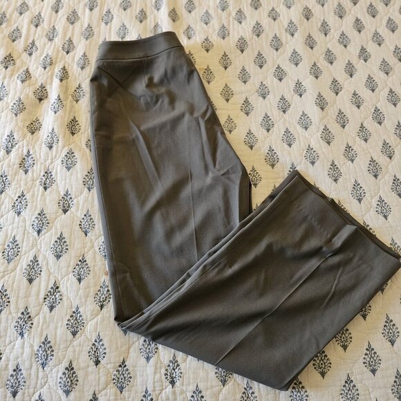 Lafayette 148 NY Gray Wool Career Trousers Size 6—Tailored, Modern, Elevated - Picture 5 of 11